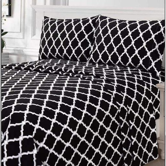 Kate & Co. Other - ⭐️SALE⭐️Full 4pc Black Arabesque Bedsheets